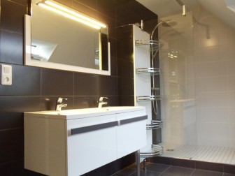Launey Lionel, Professionnel de la salle de bain dans la Manche